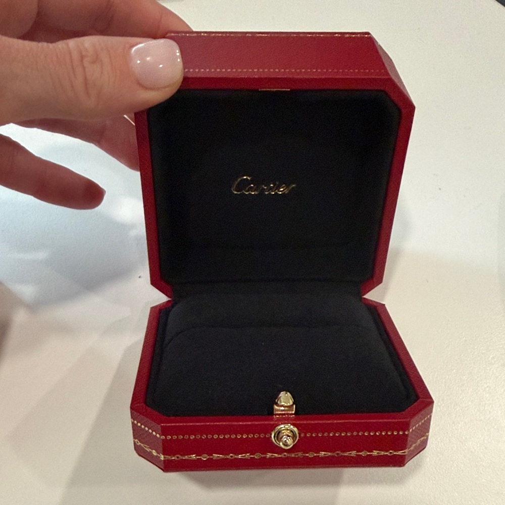 Cartier Red and Black Jewelry Box with Gold Detailing - Picture 2 of 7